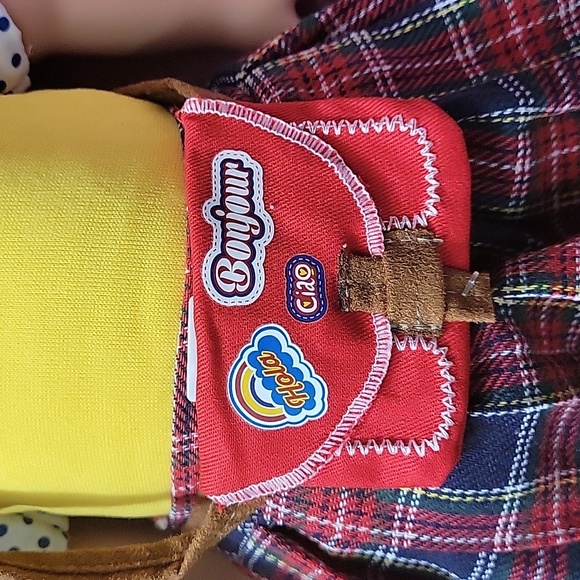 MY LIFE AS A FOREIGN POSEABLE LANGUAGE TUTOR DOLL IN BOX - Picture 3 of 9